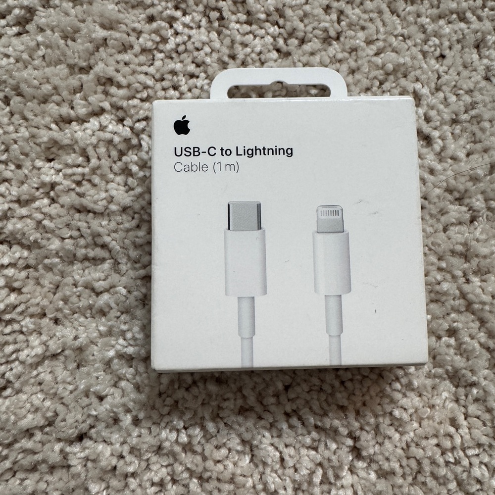 Apple USB-C to Lightning Cable – 1m, Great Condition, Multiple Available - Picture 1 of 1